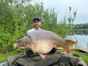 Foto vangsten CarpFarm Lake 2024 | 105